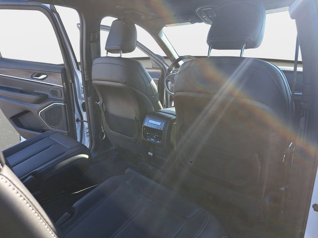 New 2026 Jeep Grand Cherokee L Limited image 11
