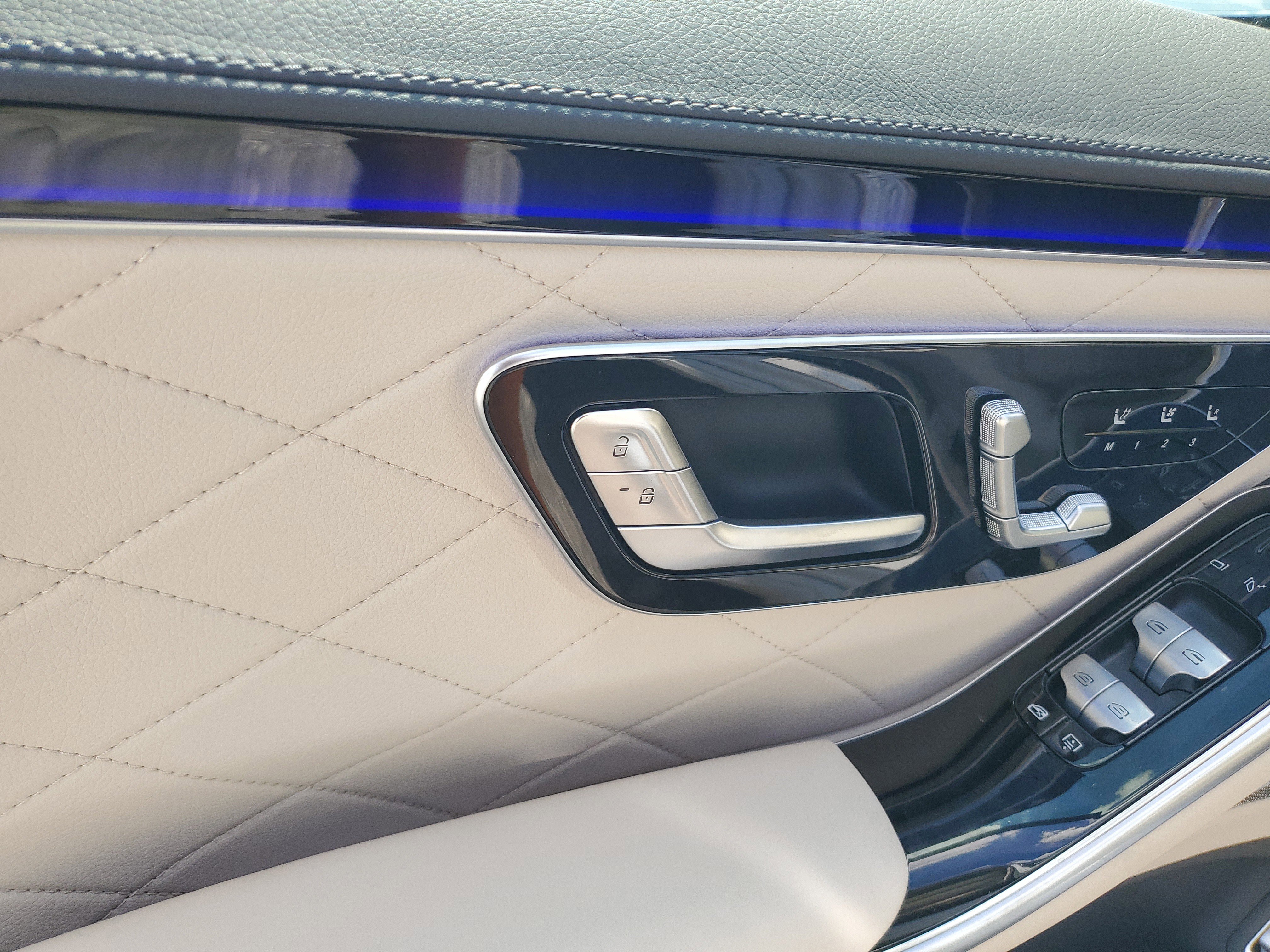 New 2026 Mercedes-Benz S 580e 4MATIC Sedan image 19