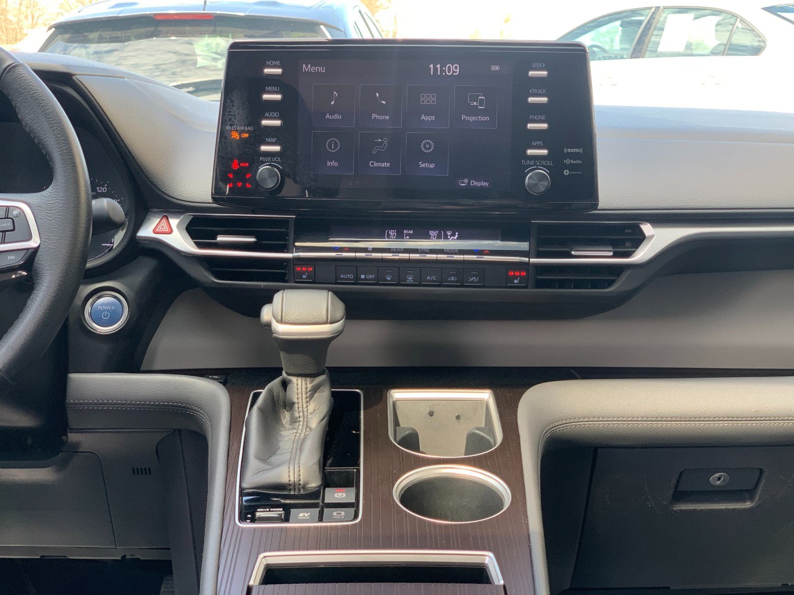 Used 2022 Toyota Sienna XLE AWD/4WD image 26