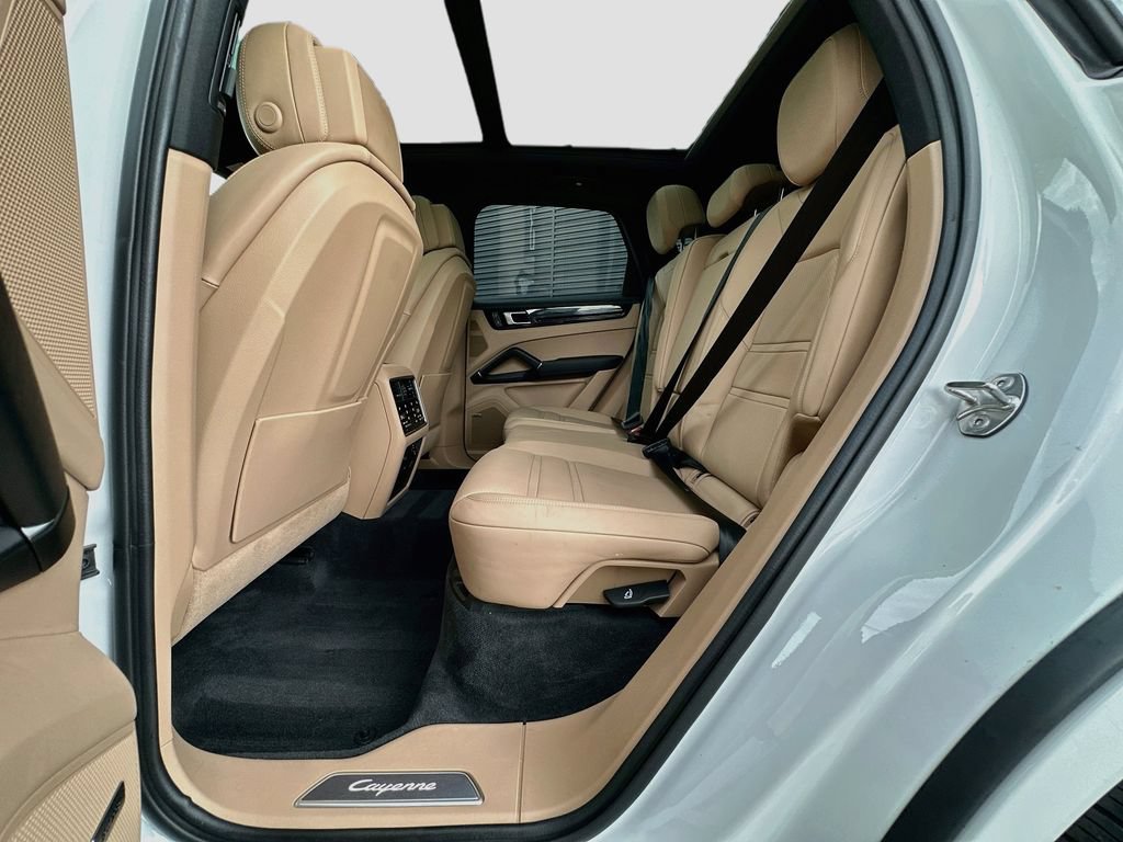 Certified 2023 Porsche Cayenne S w/ Premium Package Plus AWD/4WD image 24