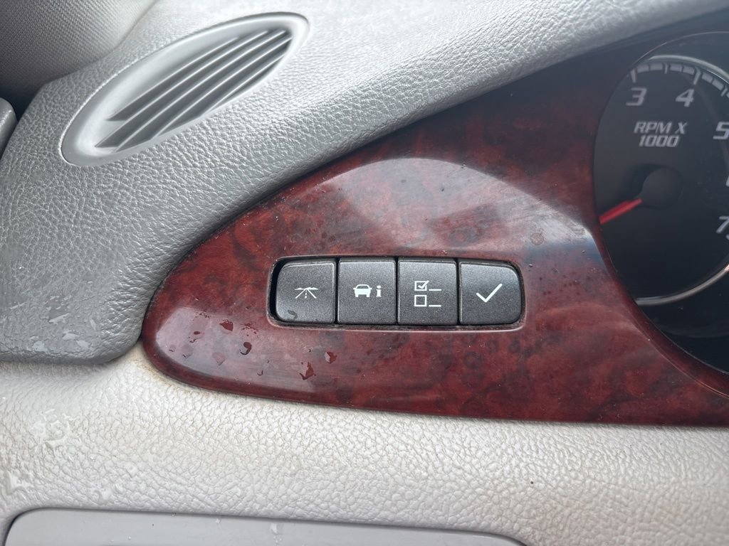 Used 2009 Buick Lucerne CX FWD image 20
