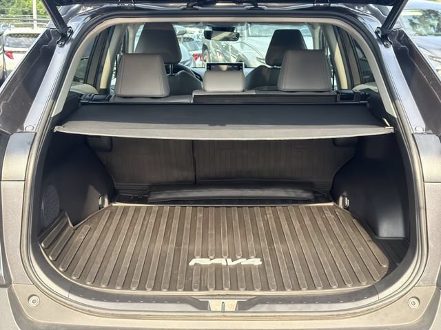 Used 2022 Toyota RAV4 Limited AWD/4WD image 20