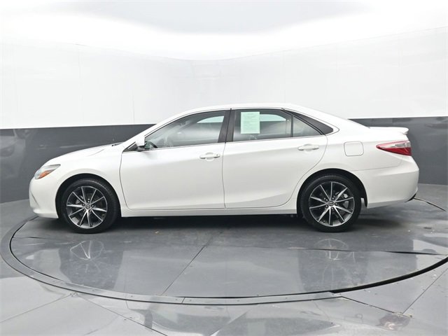 Used 2017 Toyota Camry XSE image 24