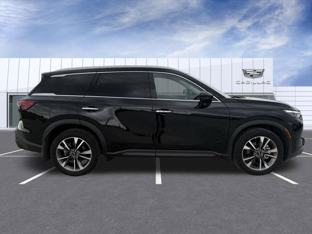 Used 2025 INFINITI QX60 Luxe image 2