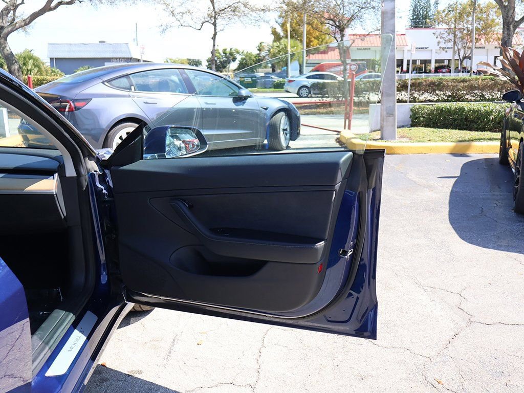 Used 2018 Tesla Model 3 Performance image 20