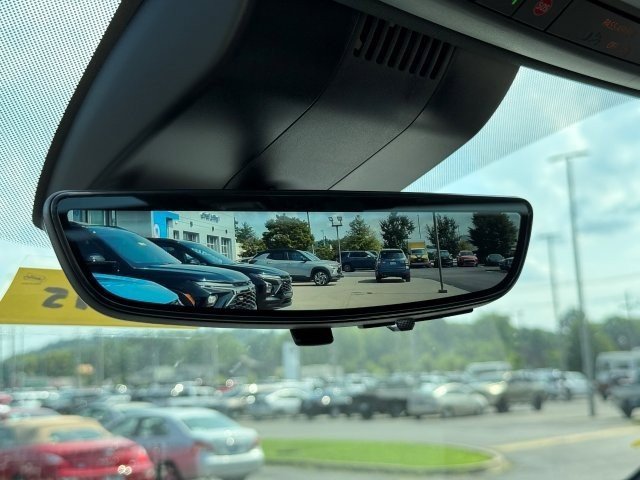 New 2025 Chevrolet Suburban High Country image 25