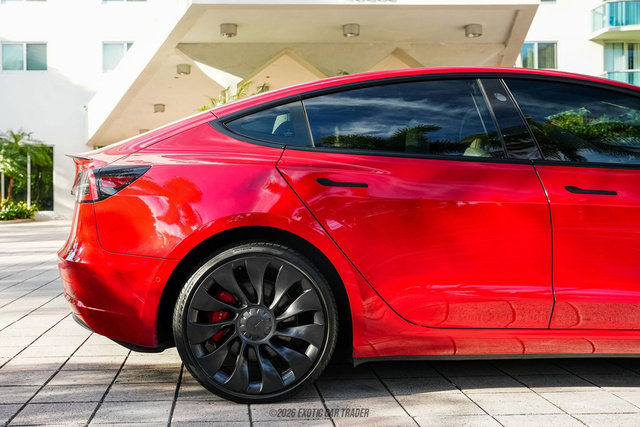 Used 2022 Tesla Model 3 Performance image 10