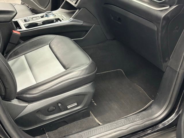 Used 2016 Ford Explorer Platinum image 5