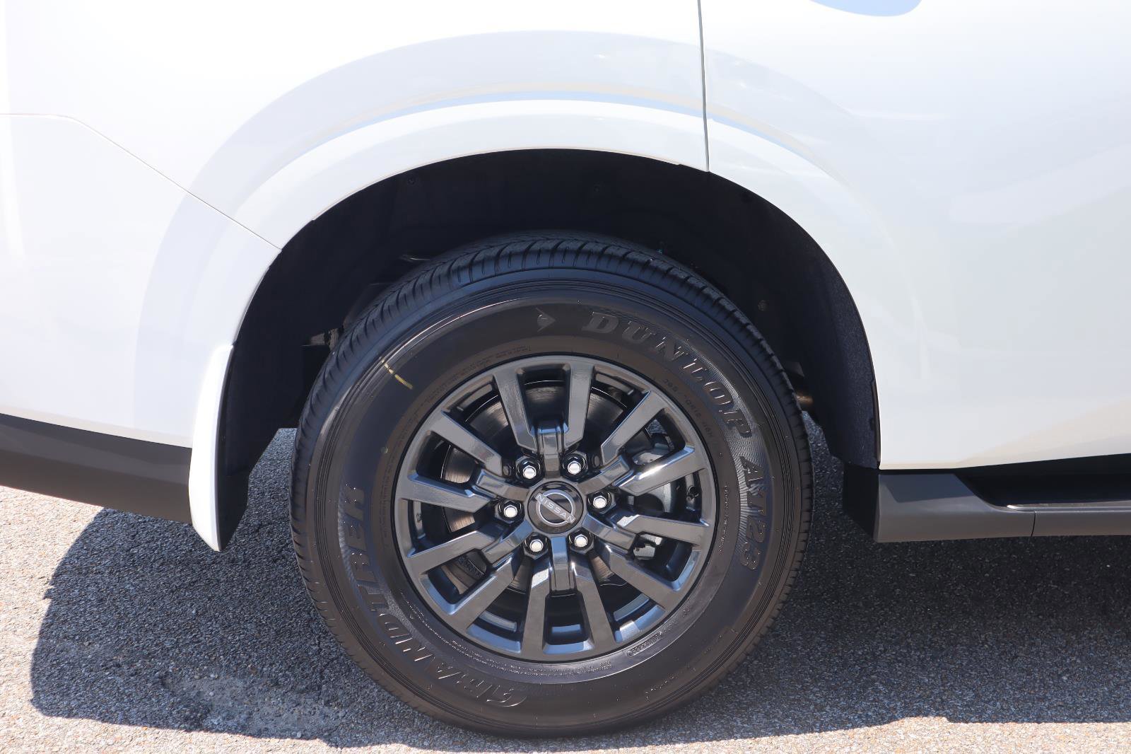 New 2026 Nissan Armada SV image 8