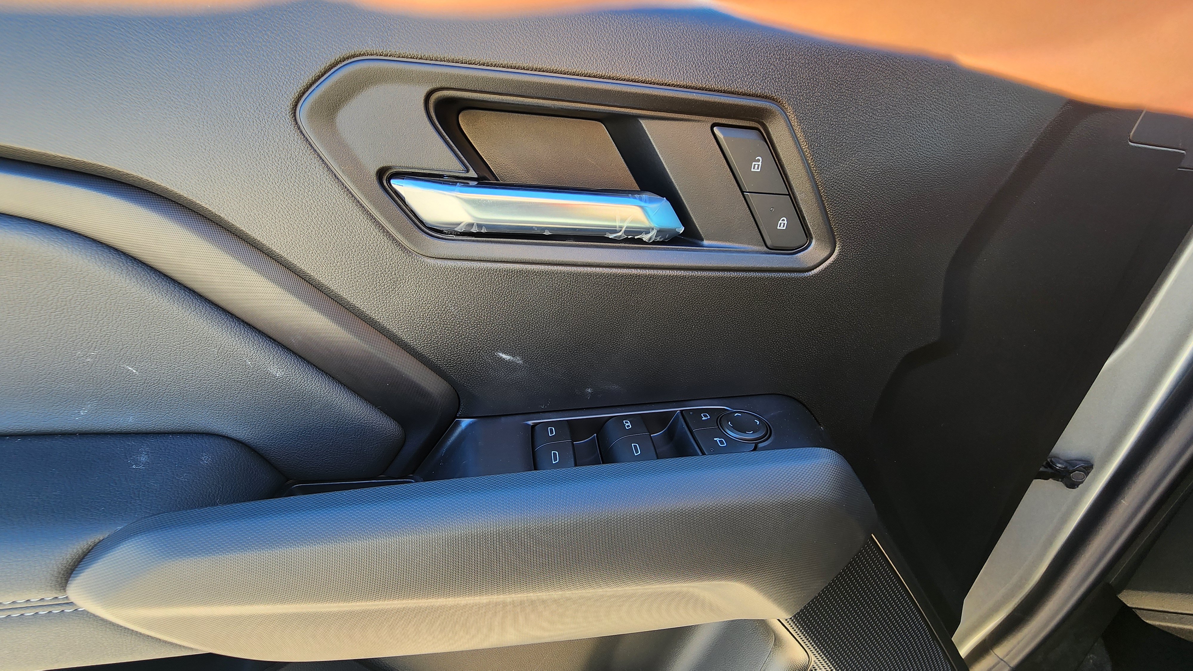 New 2026 Chevrolet Colorado LT w/ LT Convenience Package AWD/4WD image 9
