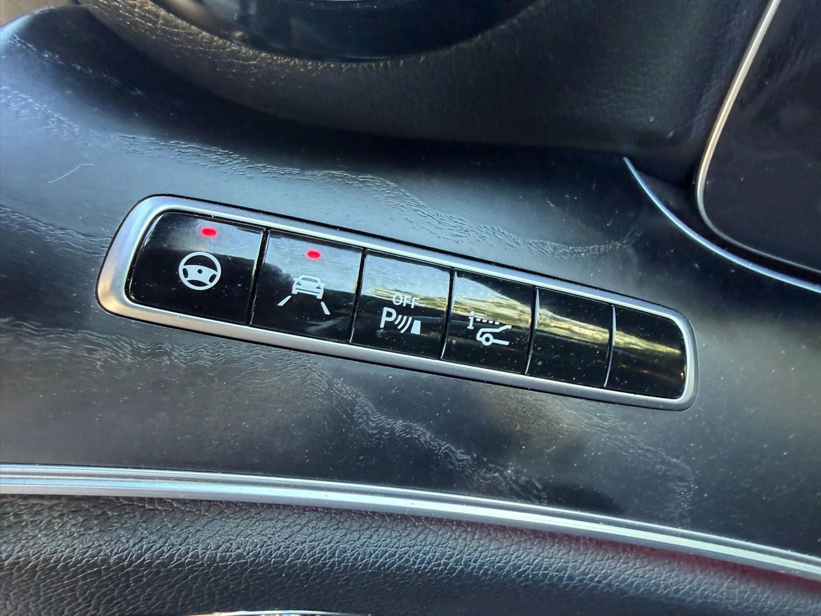 Used 2017 Mercedes-Benz E 300 image 22