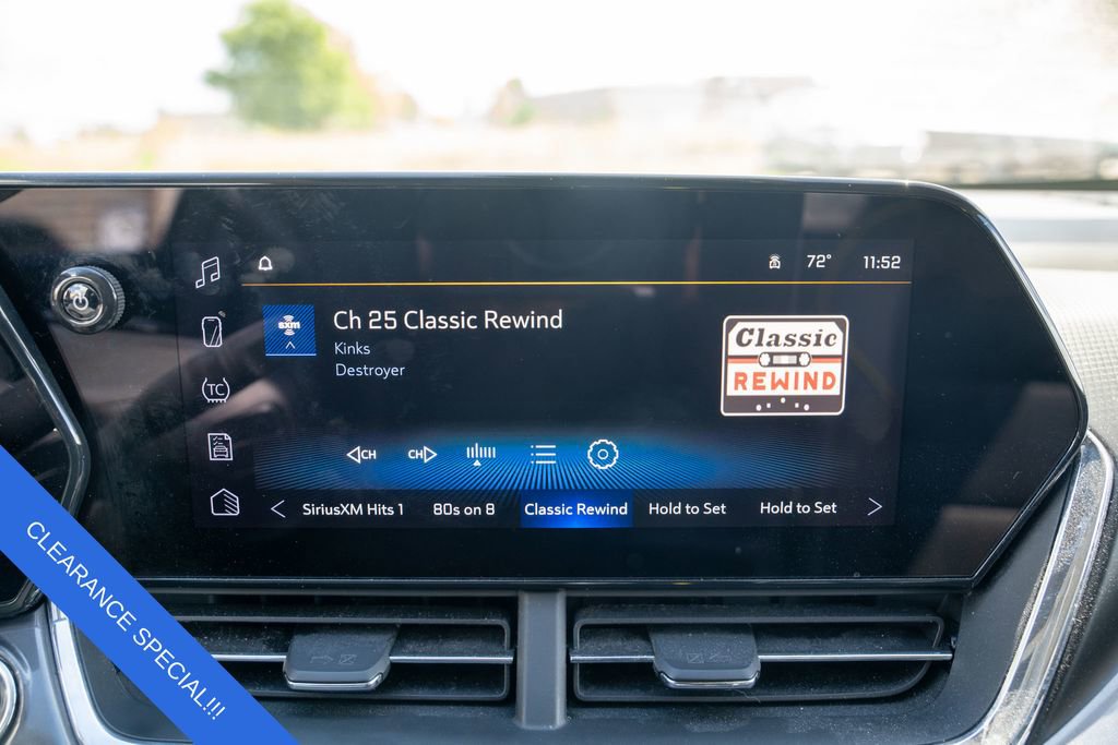 Used 2025 Chevrolet Trax ACTIV w/ Driver Confidence Package image 25