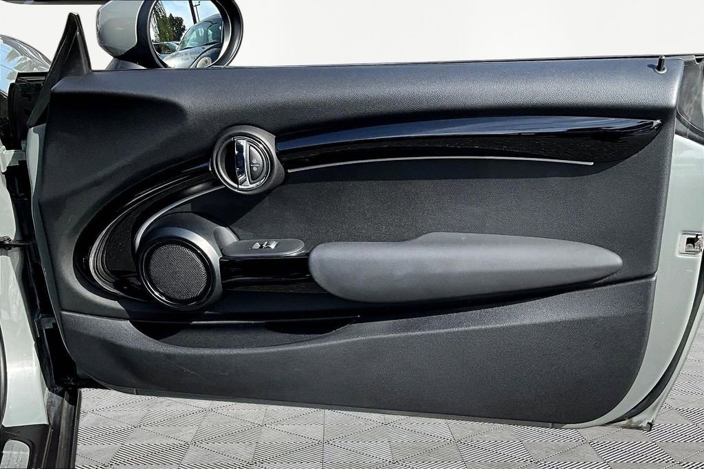 Used 2022 MINI Cooper S image 26