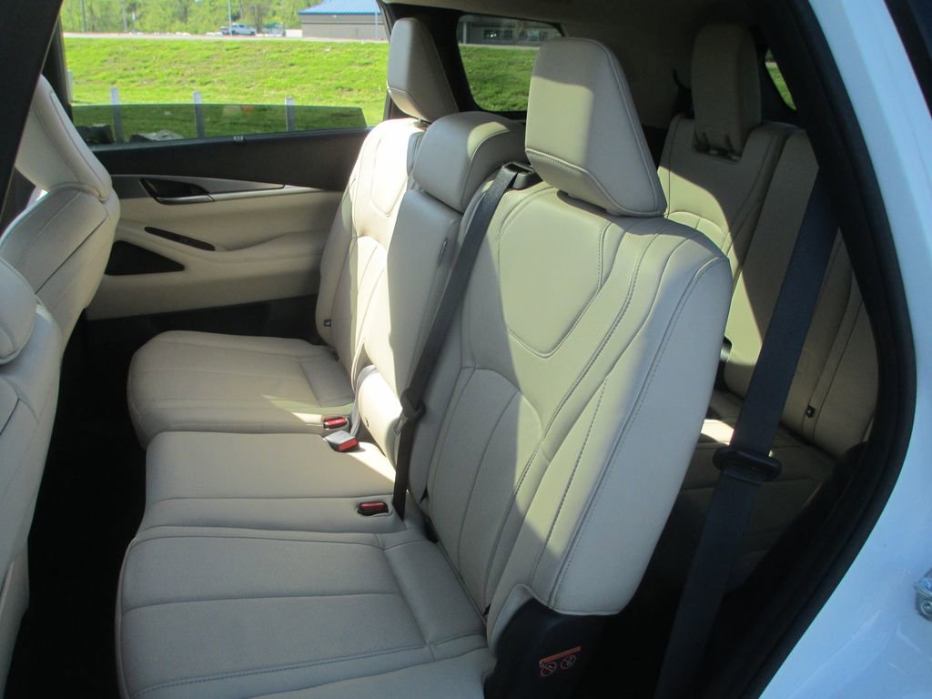 Used 2023 INFINITI QX60 Luxe w/ Cargo Package AWD/4WD image 20