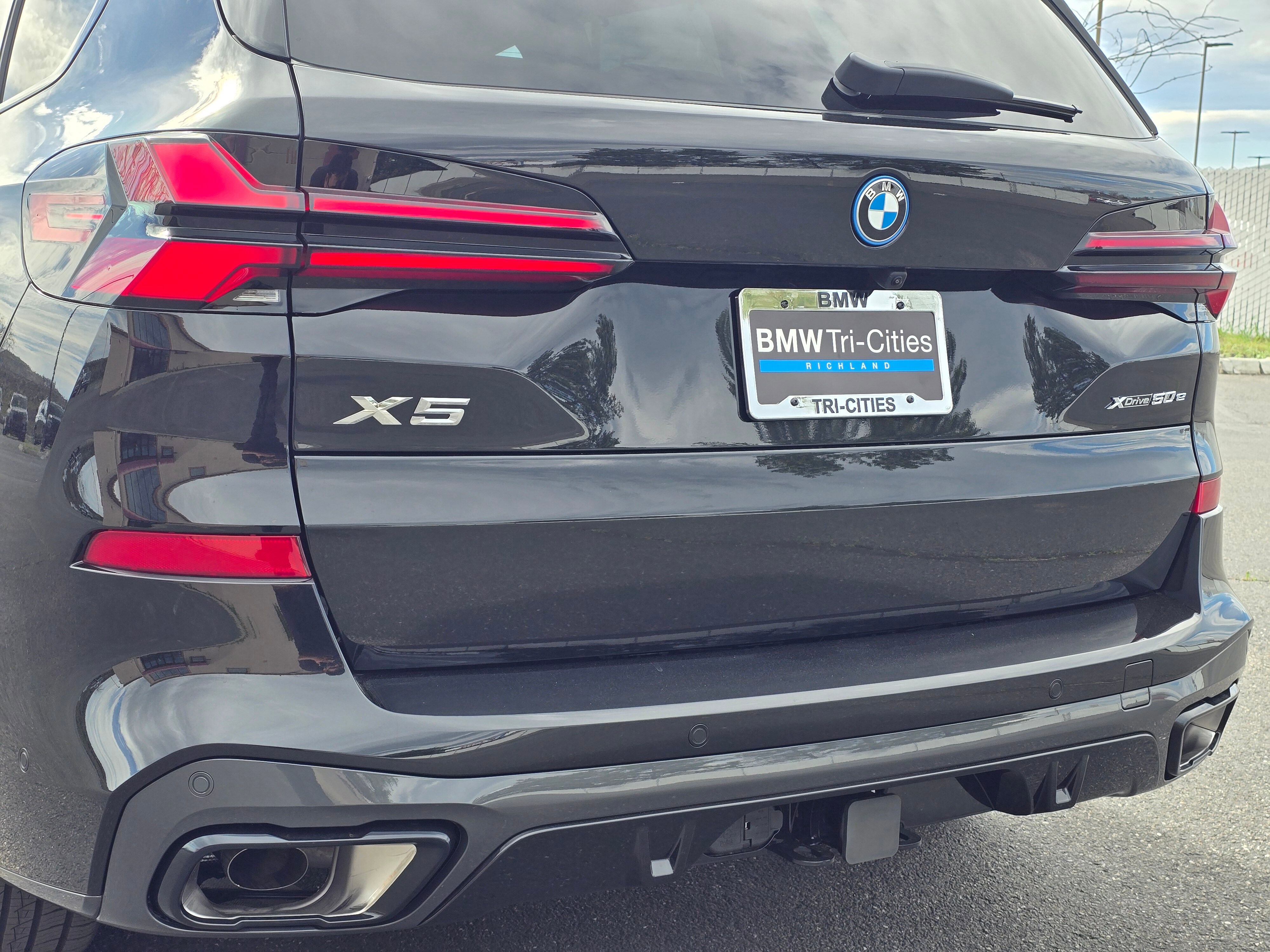 New 2026 BMW X5 xDrive50e w/ M Sport Package image 39