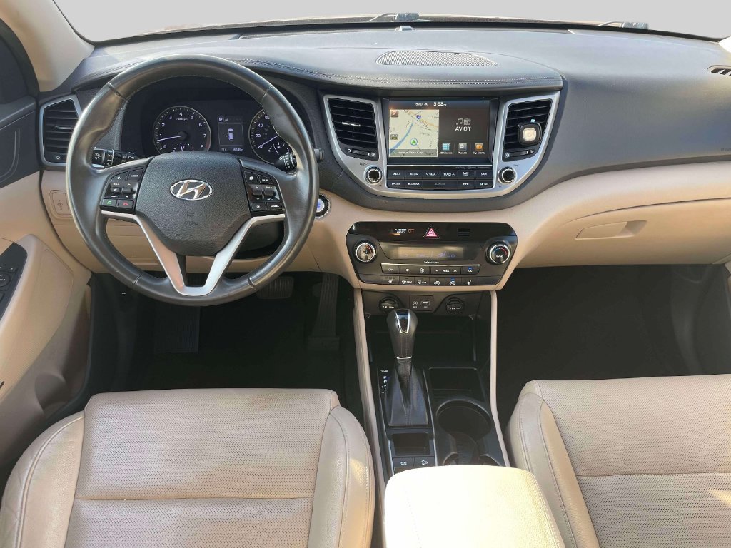 Used 2017 Hyundai Tucson SE Plus AWD/4WD image 13