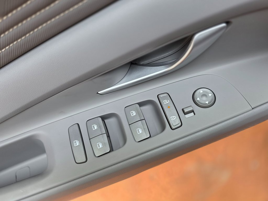 New 2026 Hyundai Elantra Sport w/ Cargo Package image 24