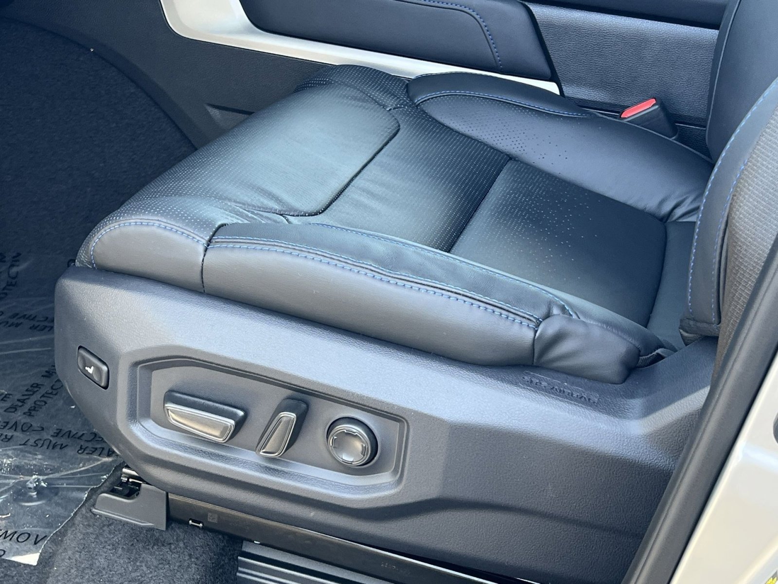 New 2026 Toyota Tundra Platinum image 8