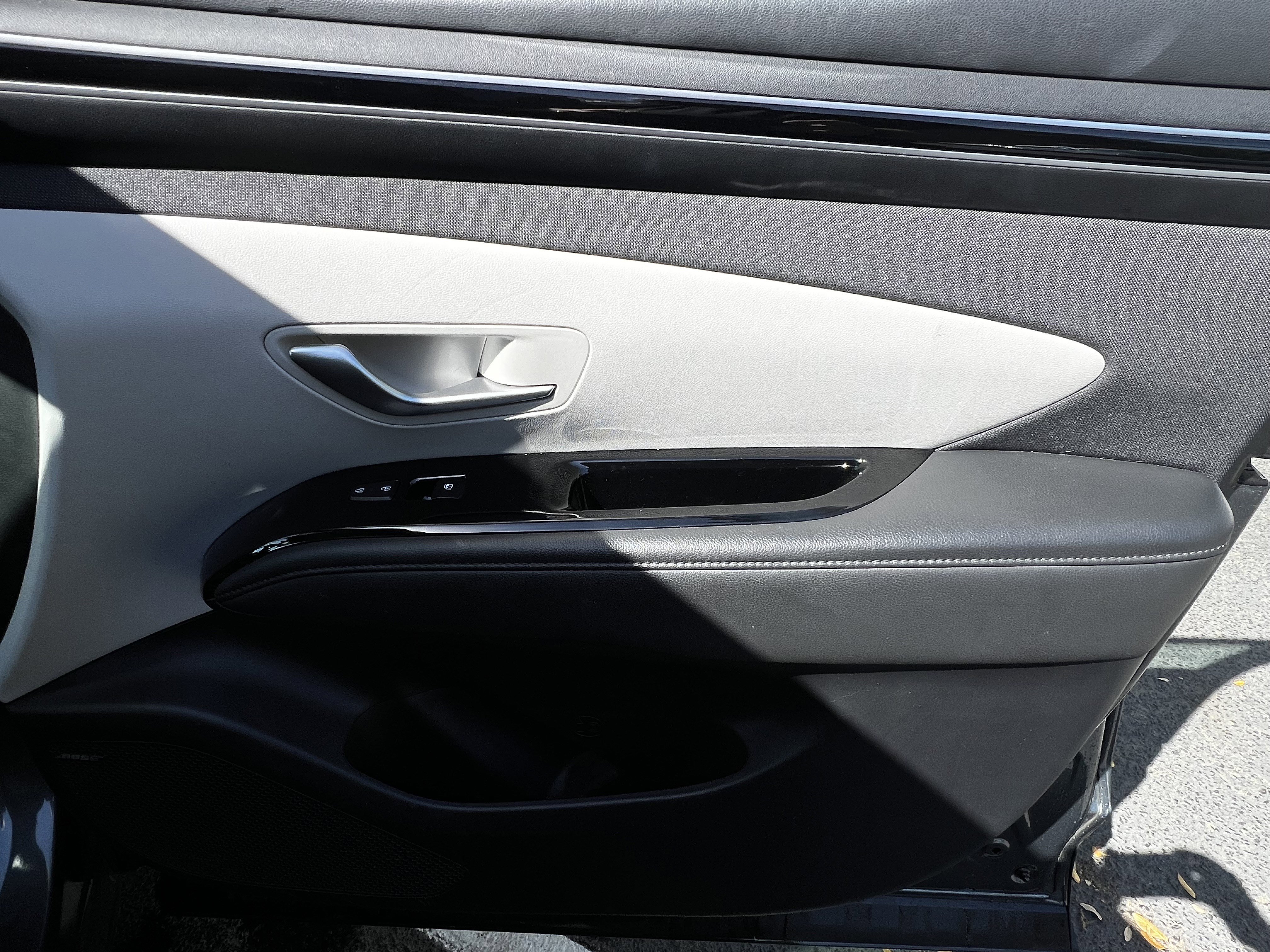 Used 2022 Hyundai Tucson Limited w/ Cargo Package image 42