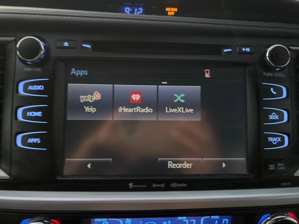 Used 2017 Toyota Highlander XLE image 29