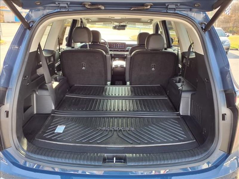 Used 2023 Kia Telluride EX w/ EX Captain's Chair Package image 25