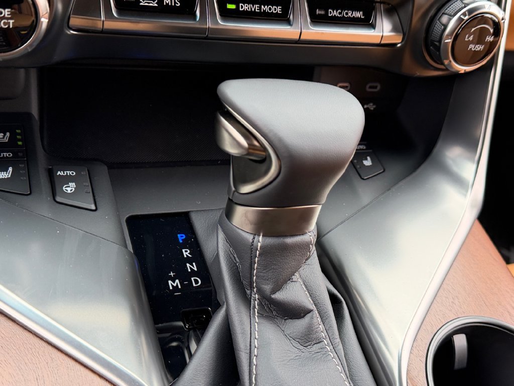 New 2026 Lexus LX 600 4WD w/ Luxury Package image 24