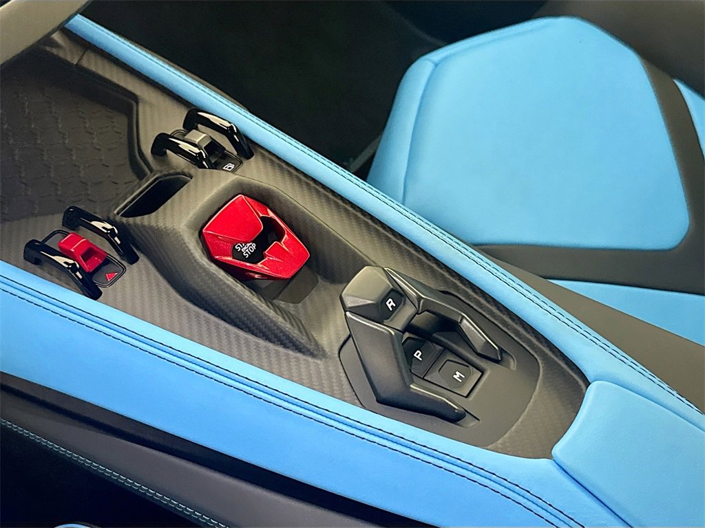 Used 2024 Lamborghini Revuelto image 17