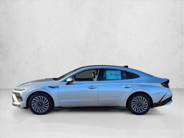 Certified 2025 Hyundai Sonata Limited FWD image 6