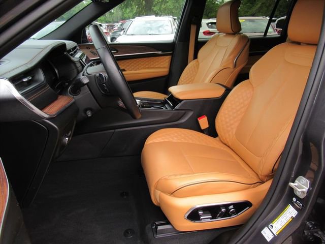 Certified 2023 Jeep Grand Cherokee L Summit w/ Advanced Protech Group IV AWD/4WD image 18