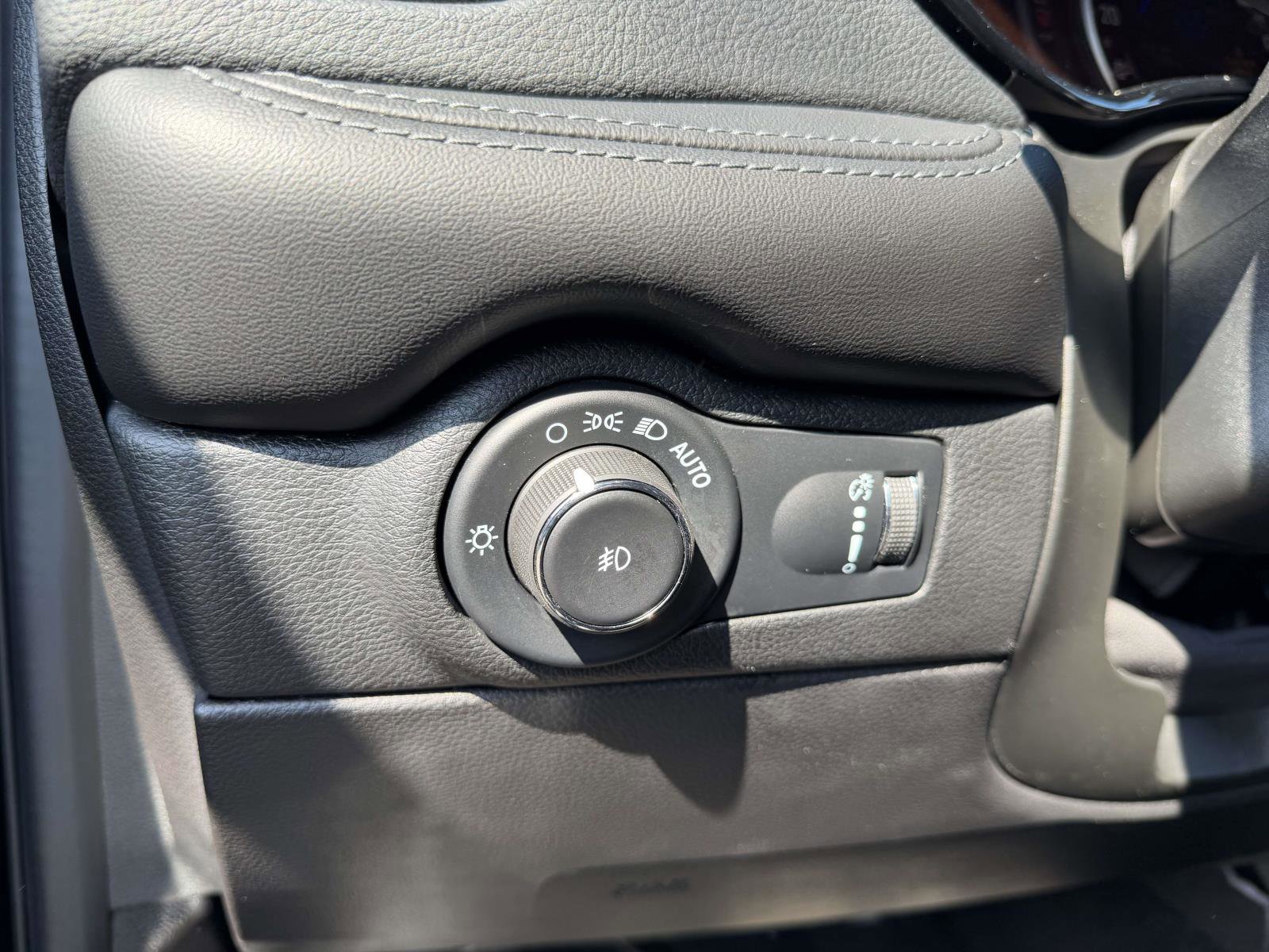 Used 2022 Dodge Durango GT image 21