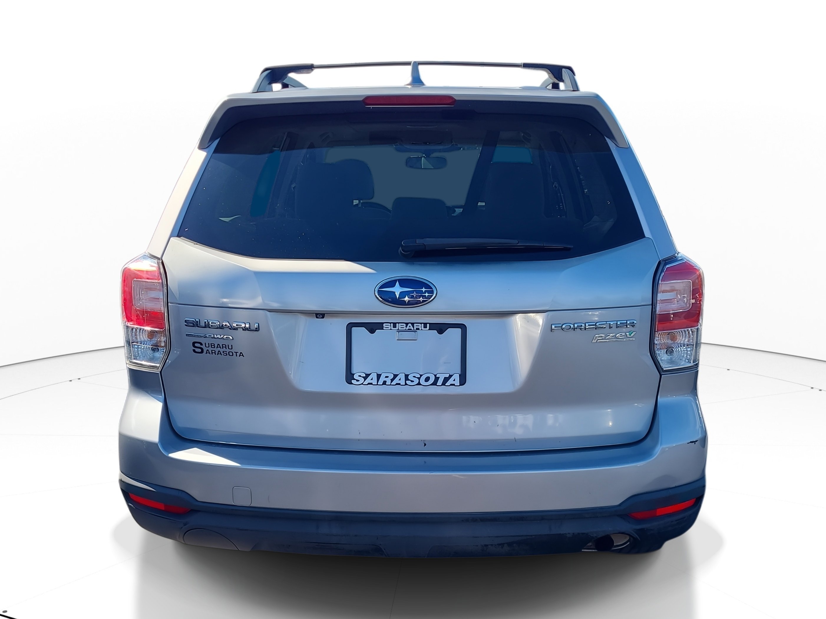 Used 2017 Subaru Forester 2.5i Premium w/ All-Weather Package image 5