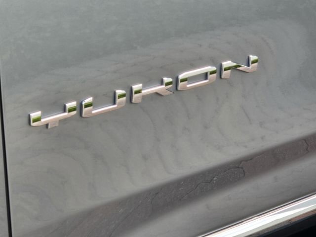Used 2025 GMC Yukon XL Elevation AWD/4WD image 14