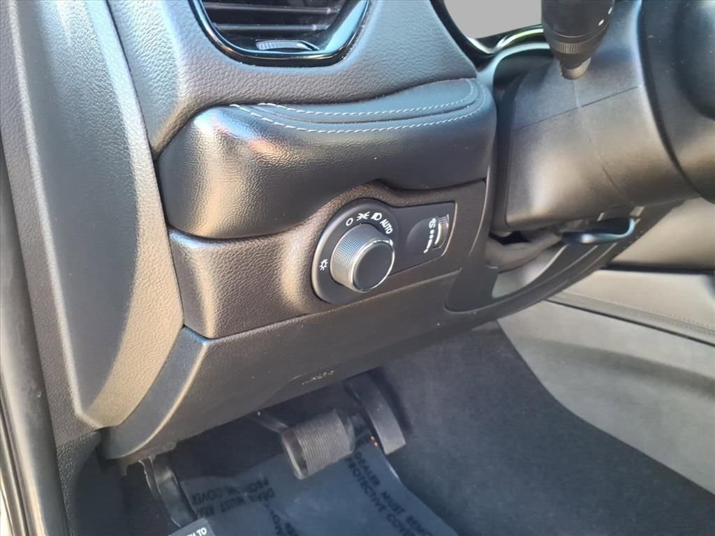 Used 2024 Dodge Durango SXT image 14