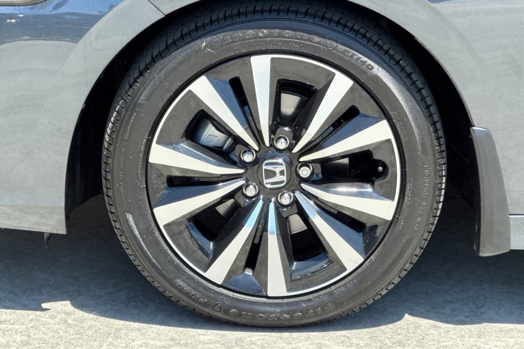Certified 2024 Honda Civic EX image 32