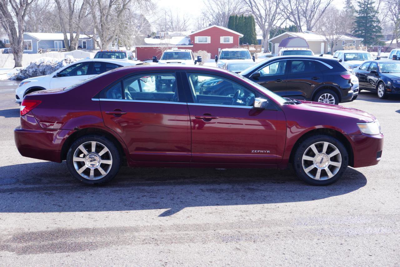 Used 2006 Lincoln Zephyr image 6