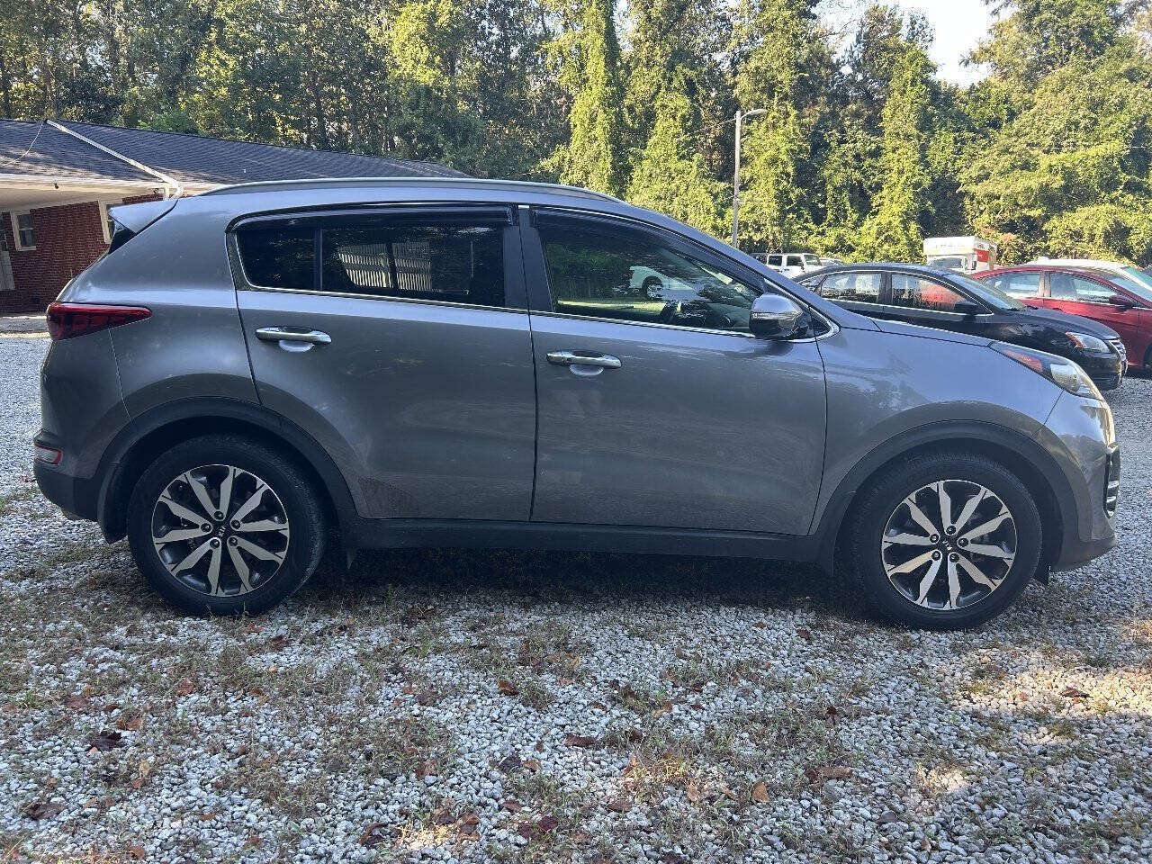 Used 2017 Kia Sportage EX w/ EX Premium Package FWD image 6