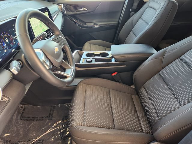 Used 2026 Chevrolet Equinox LT FWD image 4