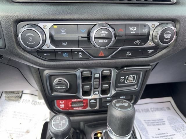 Used 2025 Jeep Wrangler Willys 4xe image 24