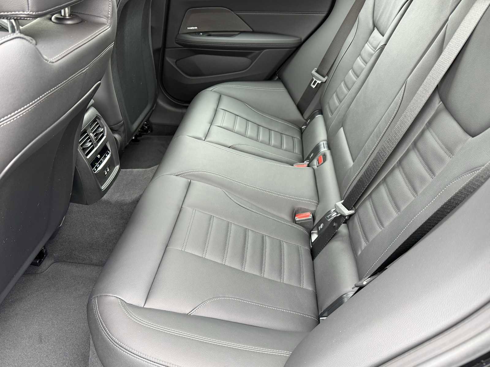 New 2026 BMW 430i xDrive w/ M Sport Package image 44