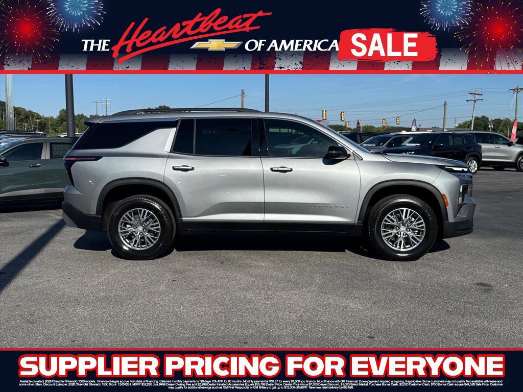 New 2027 Chevrolet Traverse LT w/ LPO, Floor Liner Package FWD image 2