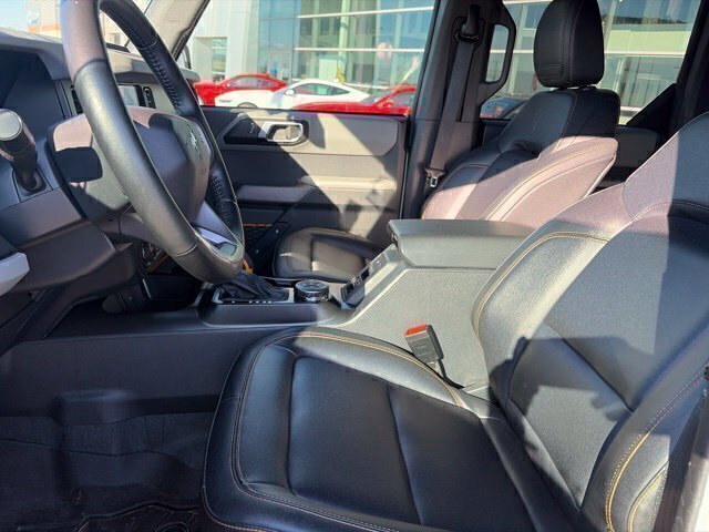 Used 2023 Ford Bronco Badlands AWD/4WD image 9