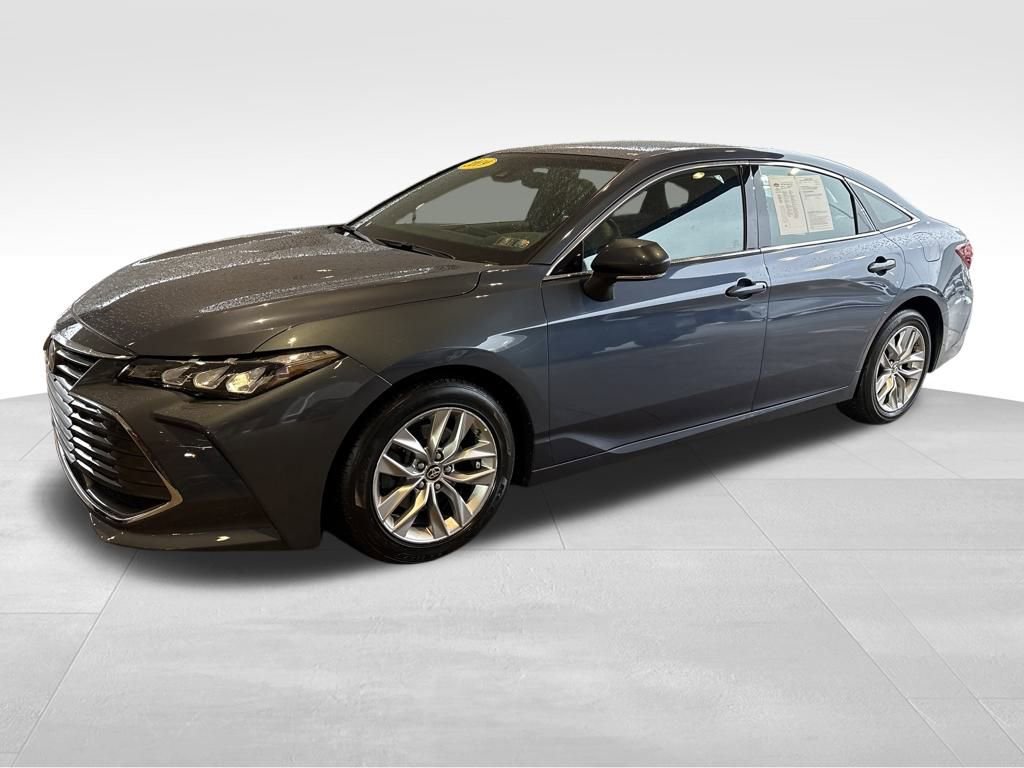 Used 2019 Toyota Avalon XLE w/ Moonroof Package