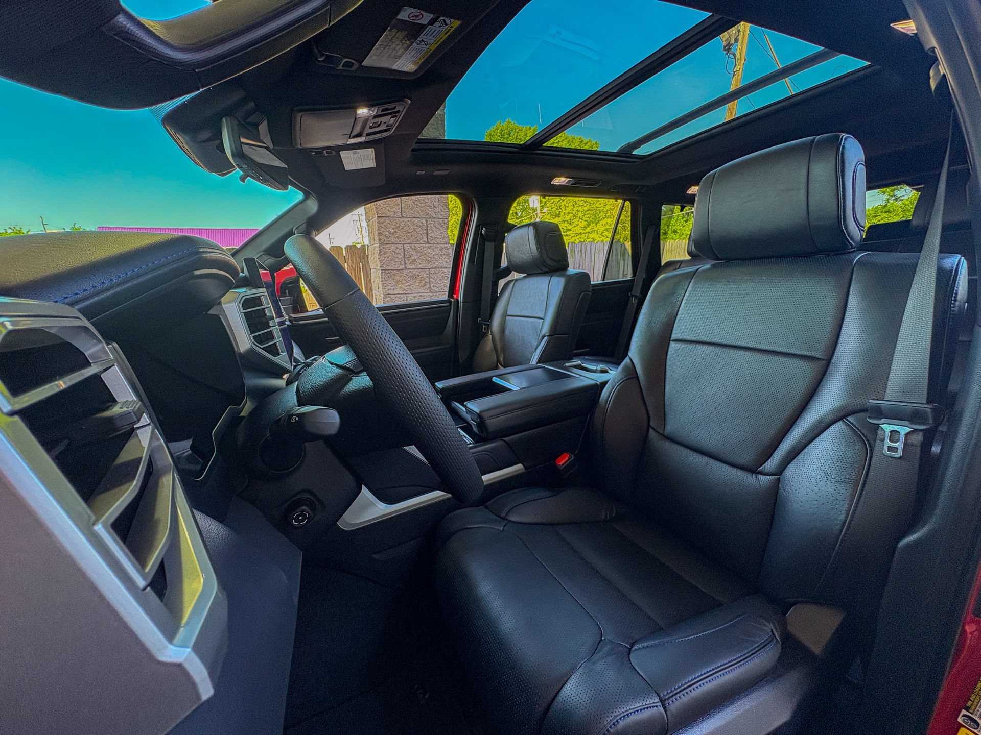 Used 2025 Toyota Sequoia Platinum AWD/4WD image 23