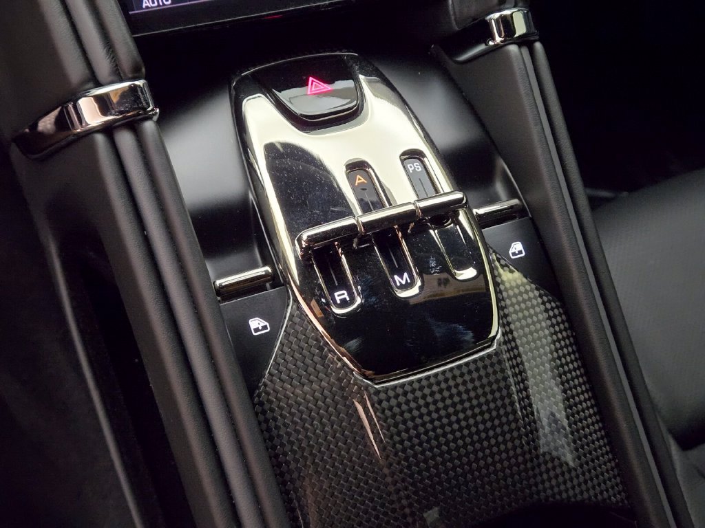 Used 2022 Ferrari Roma RWD image 42