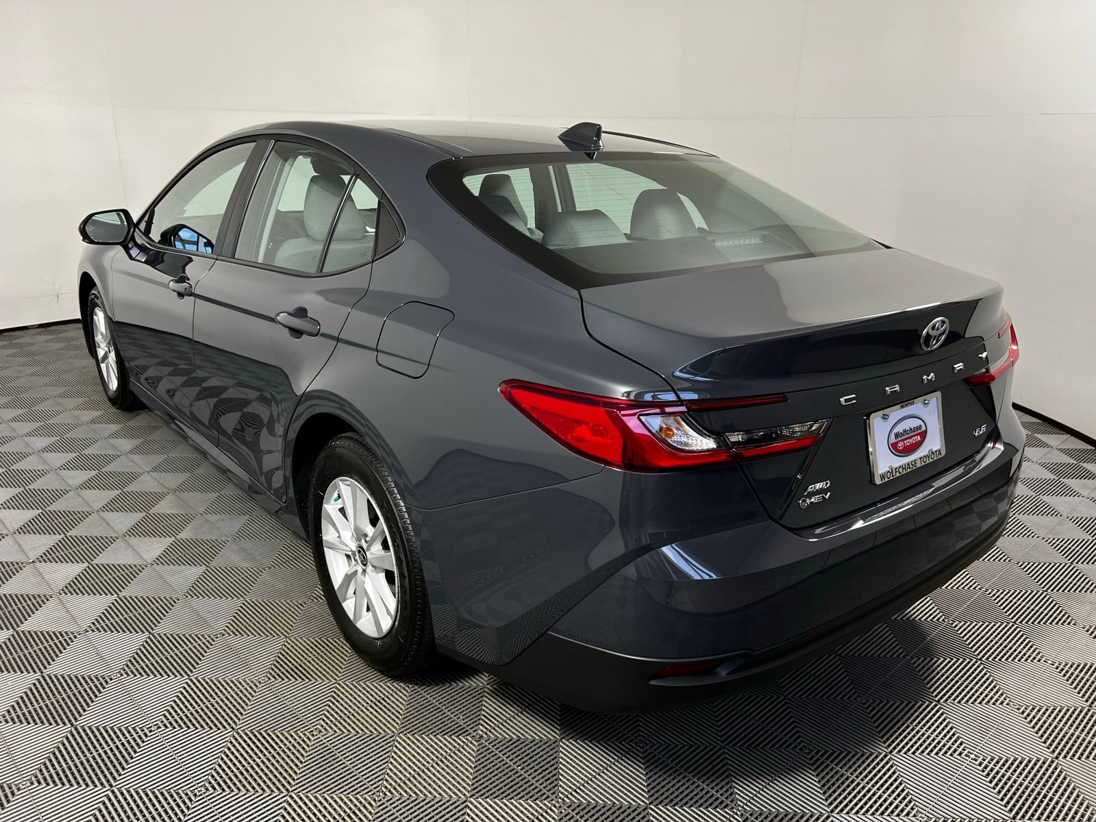 Used 2026 Toyota Camry LE w/ Convenience Package image 7