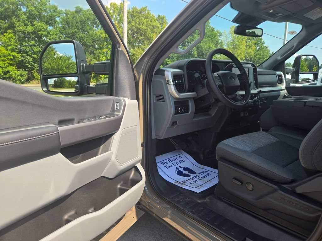 New 2027 Ford F250 XLT w/ Camper Package AWD/4WD image 6