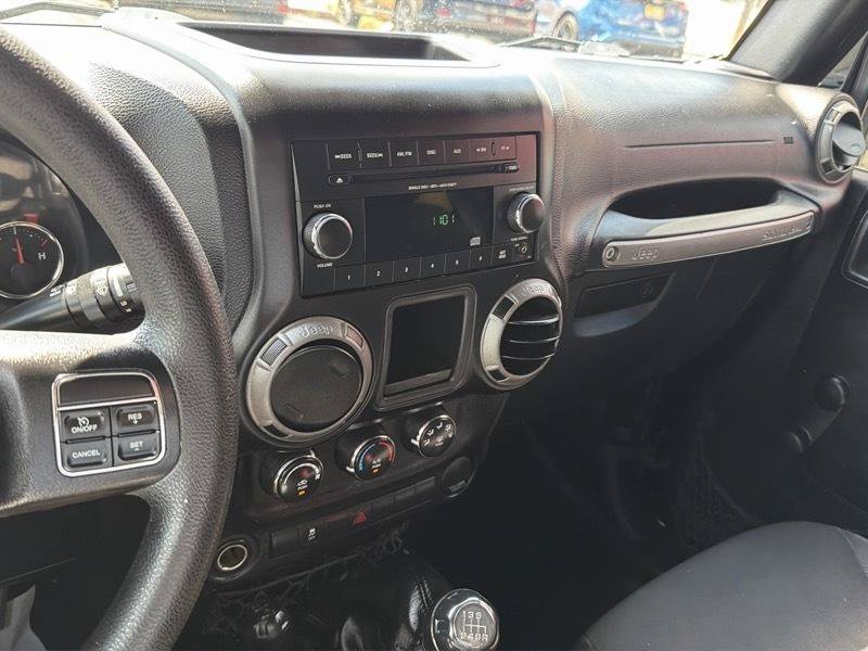 Used 2015 Jeep Wrangler Sport AWD/4WD image 9