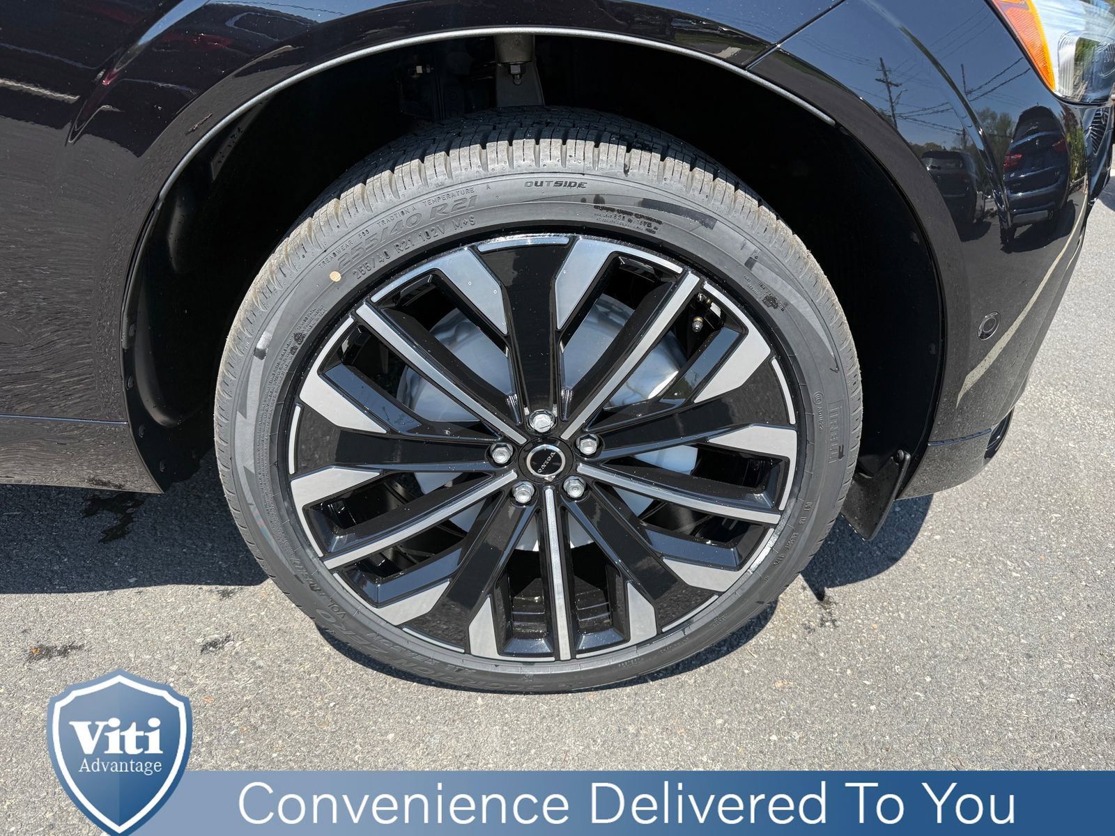 New 2026 Volvo XC60 B5 Ultra w/ Protection Package Premier AWD/4WD image 10