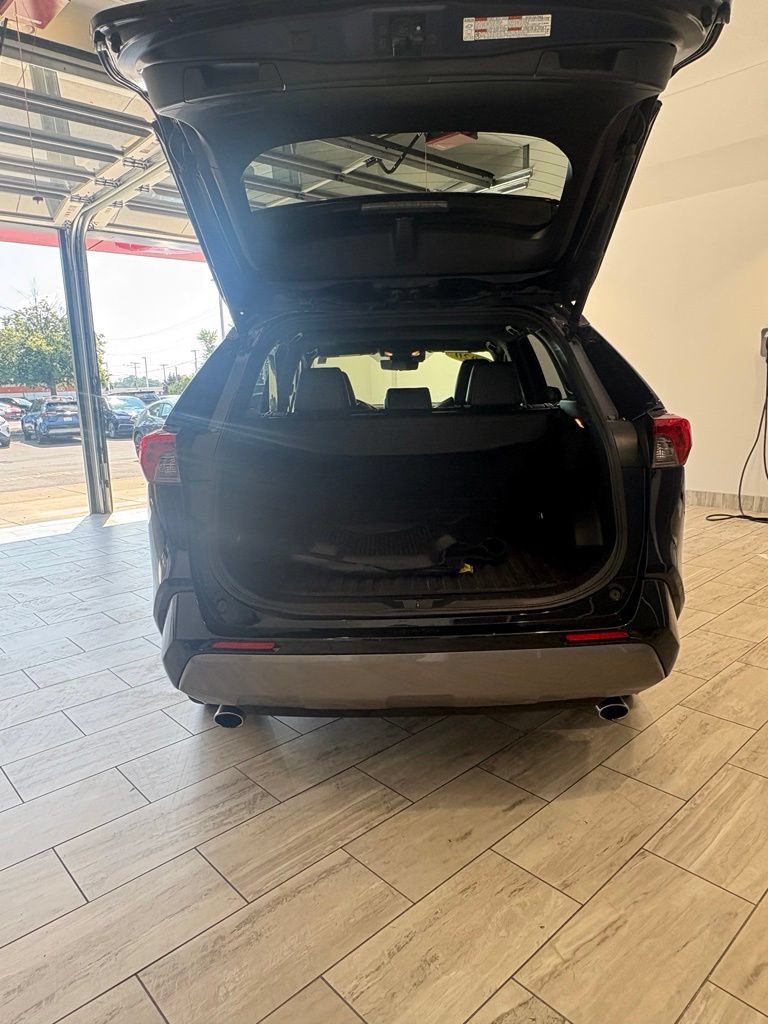 Used 2020 Toyota RAV4 XSE AWD/4WD image 7