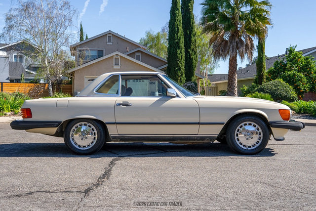 Used 1988 Mercedes-Benz 560 SL image 16